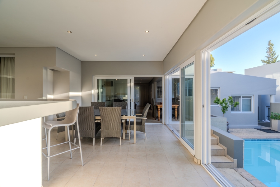 7 Bedroom Property for Sale in Camps Bay Western Cape